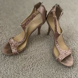 Size 8.5 Chinese Laundry heel